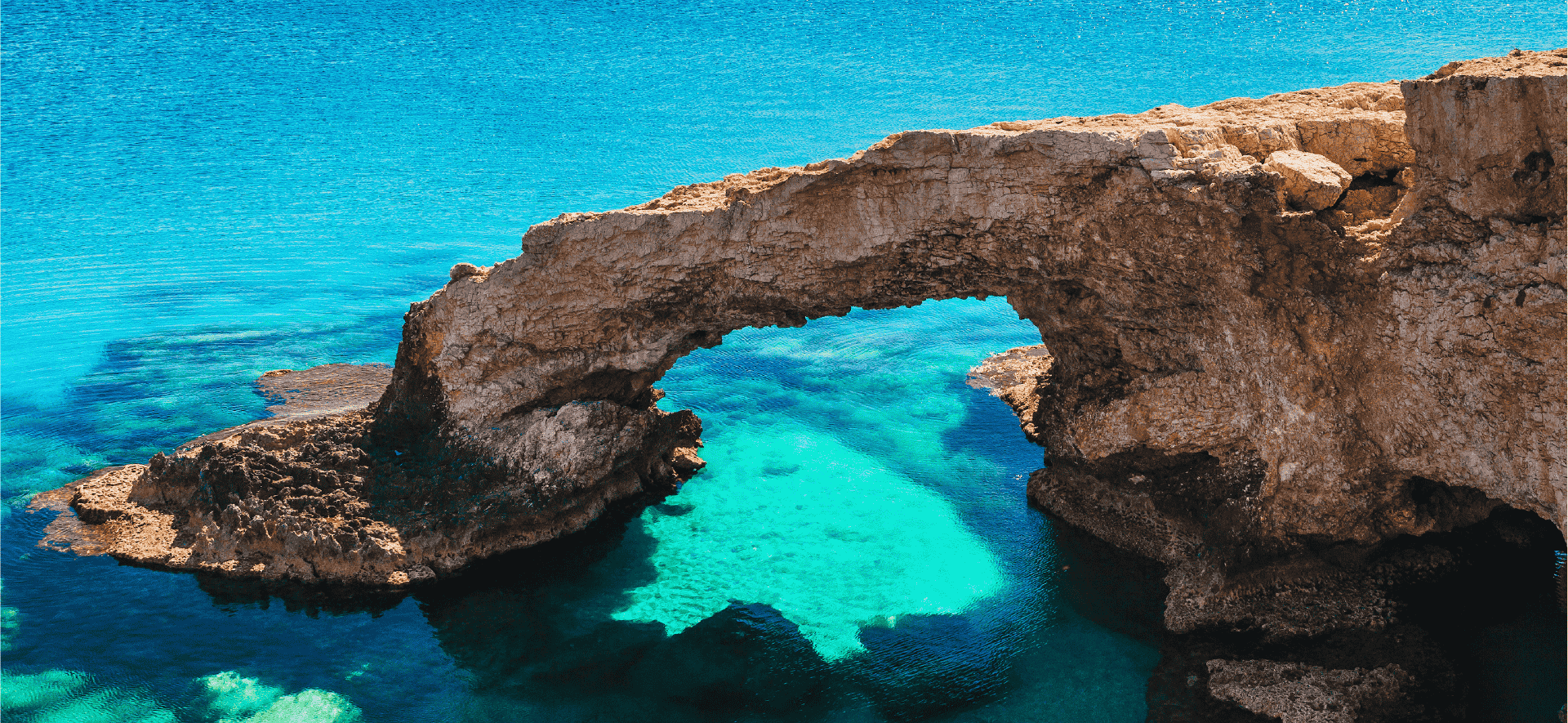 skała nad morzem środziemnym