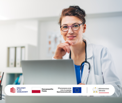 lekarka patrząca znad laptopa, na dole logotyp KPO, flaga Polski, flaga UE, logotyp Ministerstwa Zdrowia