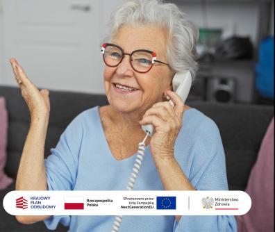 kobieta rozmawiająca przez telefon stacjonarny