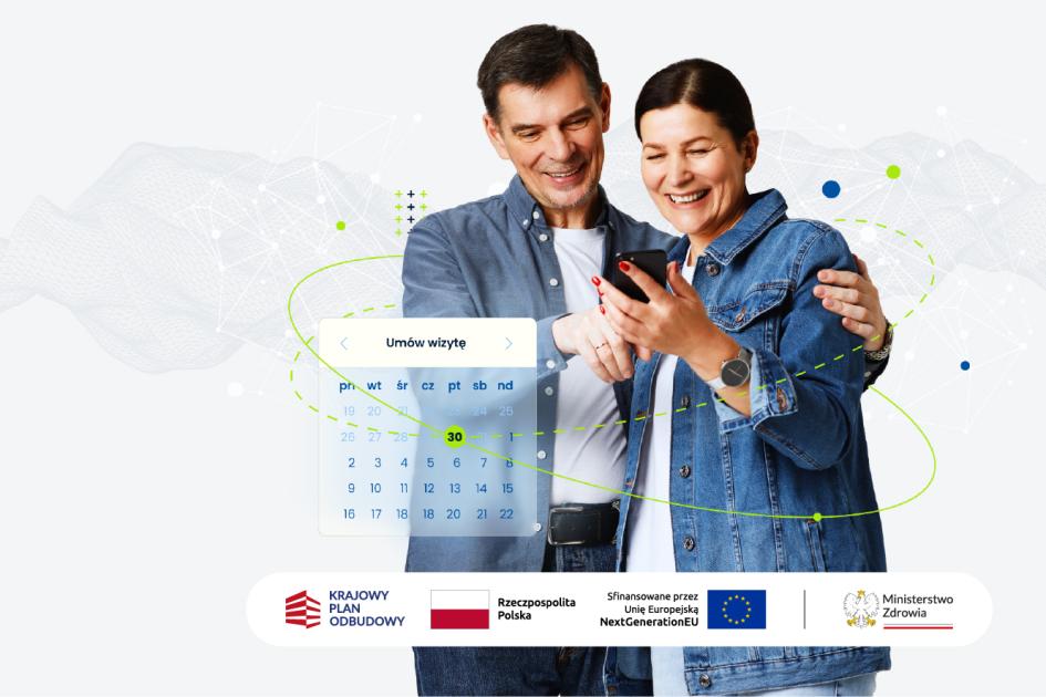 centralna e-rejestracja uśmiechająca się para ze smartfonem